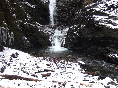 �����s�݂̑�E�E�H