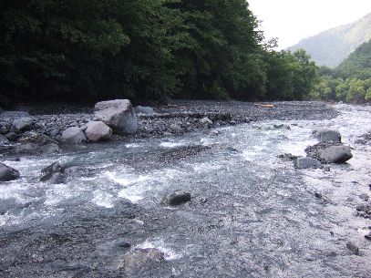 ��R�����Ԃ�̌k��